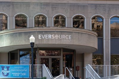 What Are Wall Street Analysts' Target Price for Eversource Energy Stock?